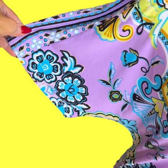 Women's Multicolor Printed Blouse - Picture 4 of 9